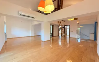 Vilă elegantă cu teren de aproximativ 1.000 mp - Poză 26