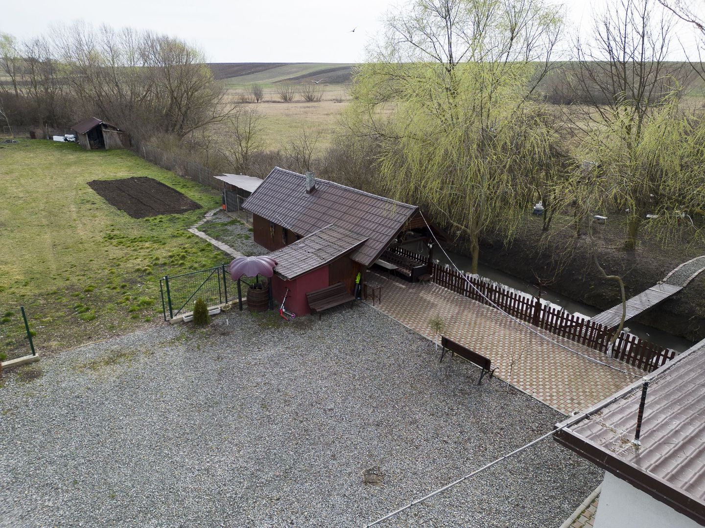 Proprietate imobiliară cu potențial extraordinar! - Poză 74