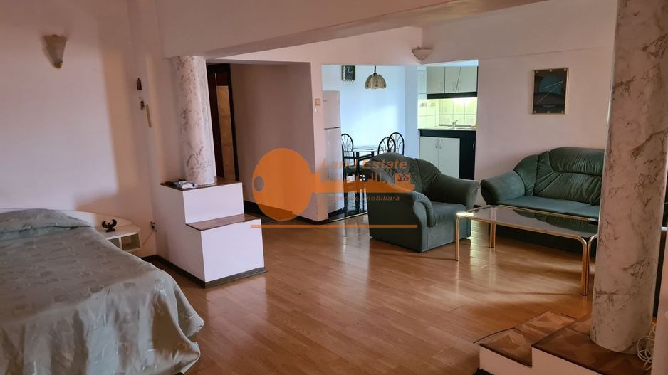 Apartament tip studio – 2 camere modificate, 68 mp, bloc 1993 - Poză 2