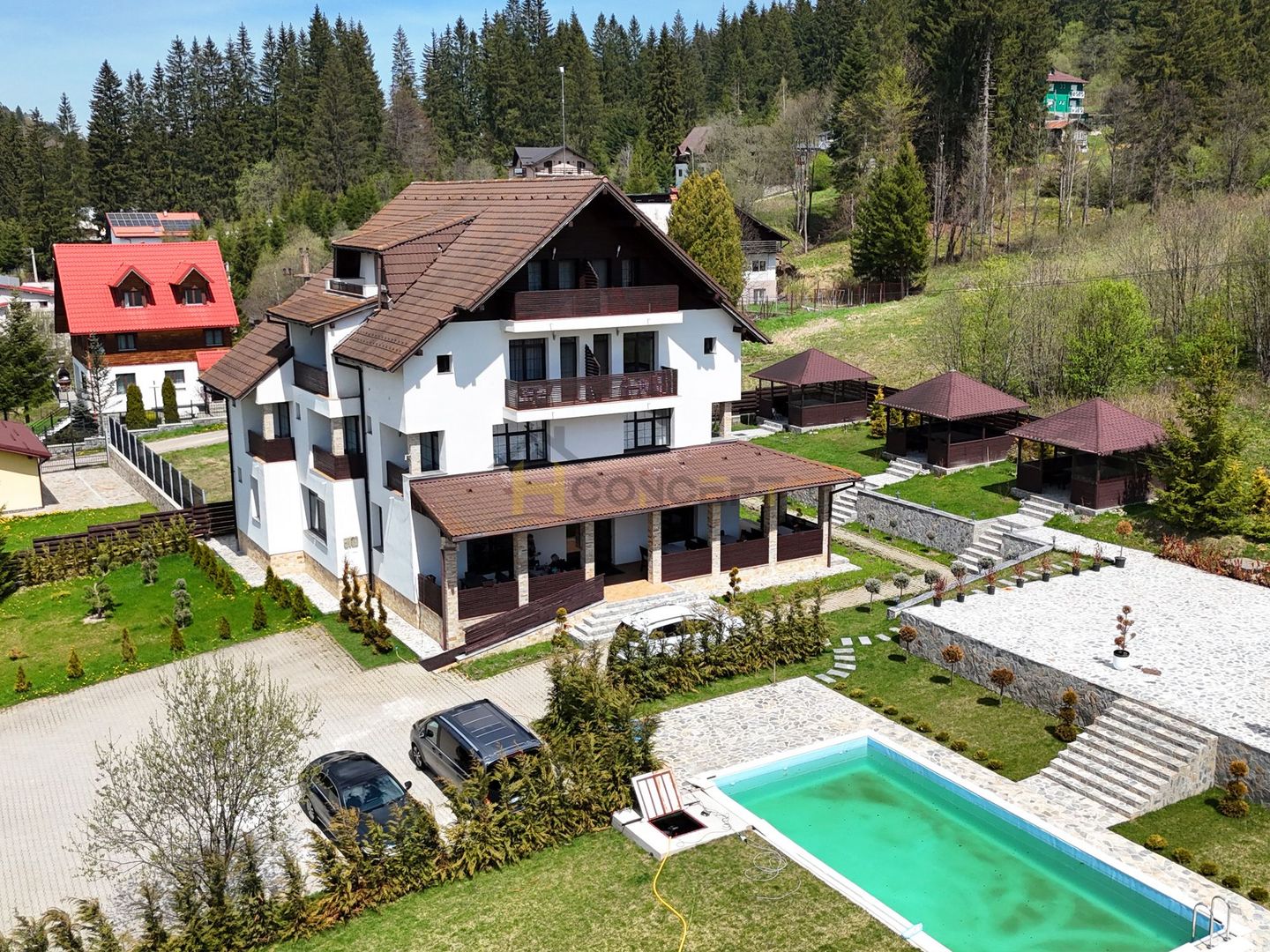 Pensiune exclusivistă Piscină încălzită în Predeal - Afacere la cheie - Poză 1