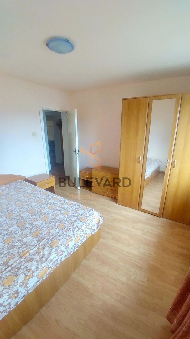 Ap 3 camere decomandate, semicentral, zona verede si linistita - Poză 12