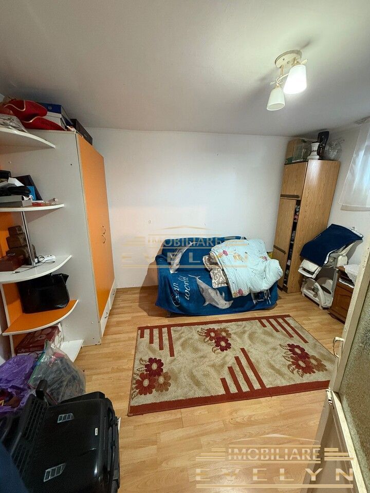 Vânzare Apartament 4 Camere - Decomandat - 78 mp - Str. Împărat Traian (Școala Nr.11) - Poză 6