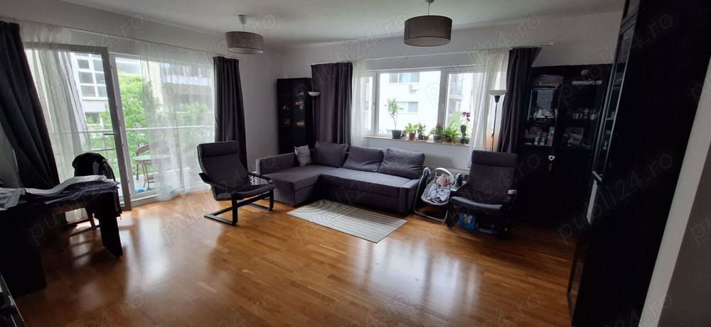 Vand apartament cu 4 camere - Poză 1