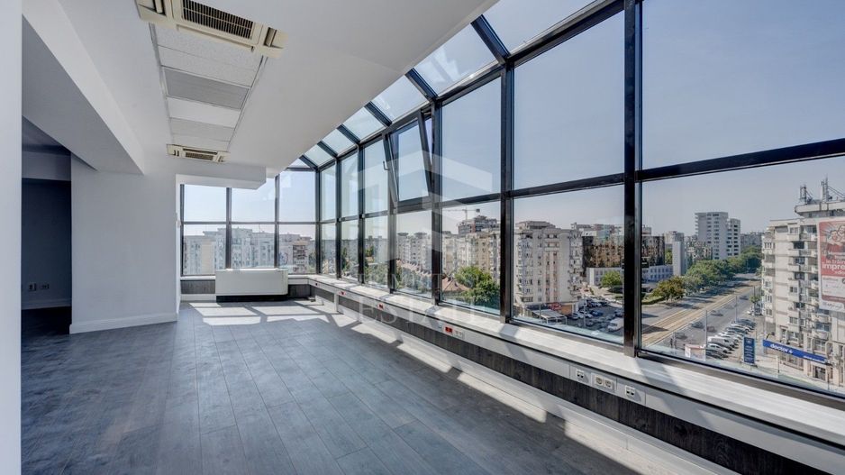 PLOIESTI -ultracentral | Spatii comerciale de inchiriat de la 21mp - Poză 2