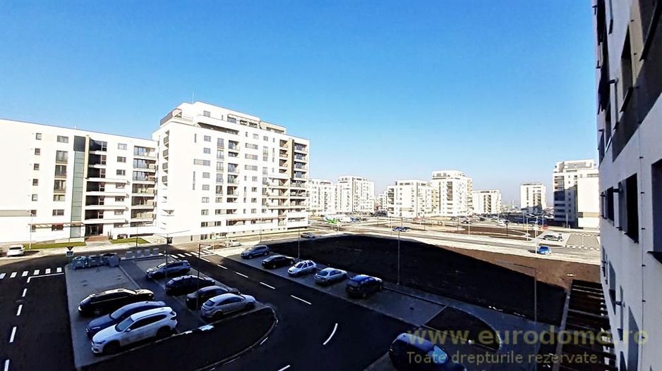 Cartier Coresi, apartament nou, nemobilat 400 euro - Poză 12
