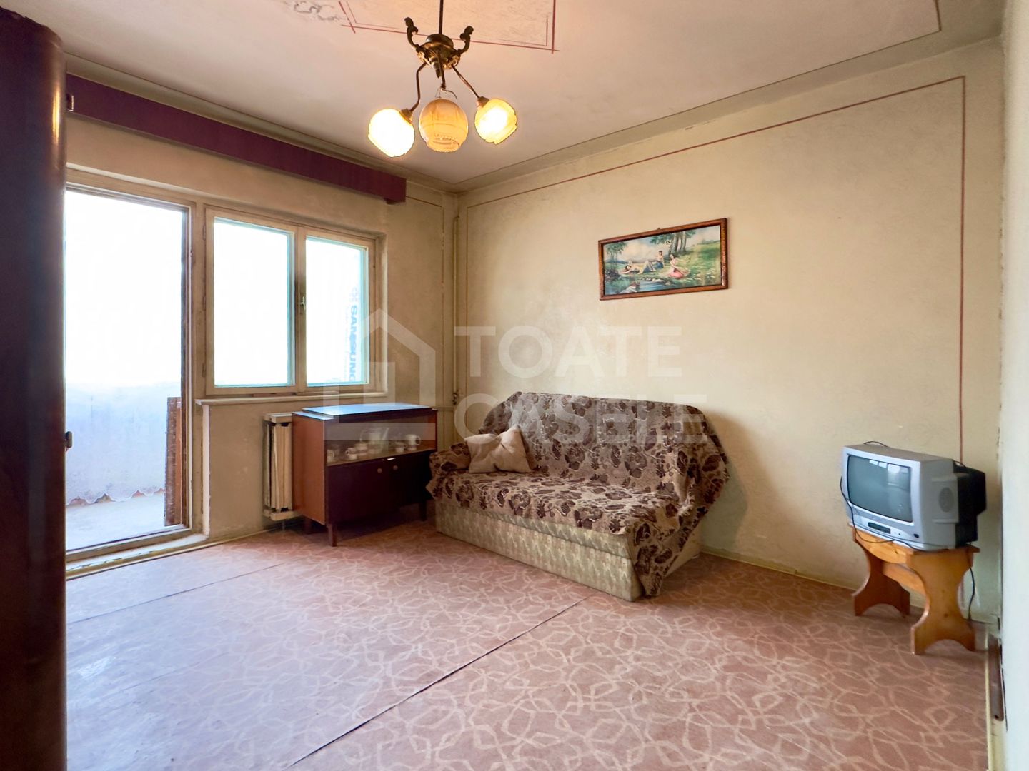 Apartament cu 2 camere pe Strada Plopilor - Poză 2