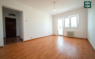 Apartament cu 3 camere etajul 4 - Cartierul A. Vlaicu - Arad - Poză 1