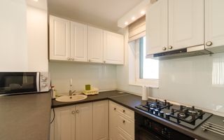 Vânzare, apartament cu 2 camere în zona Drumul Taberei - Poză 6