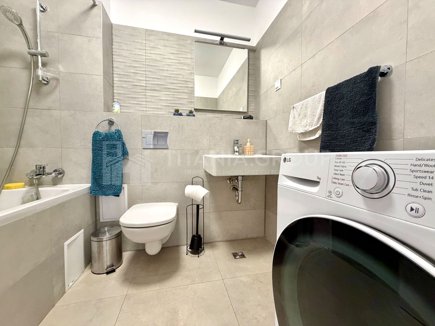 Apartament spatios 3 camere decomandat, parcare, zona Coresi, 3-6 luni - Poză 9