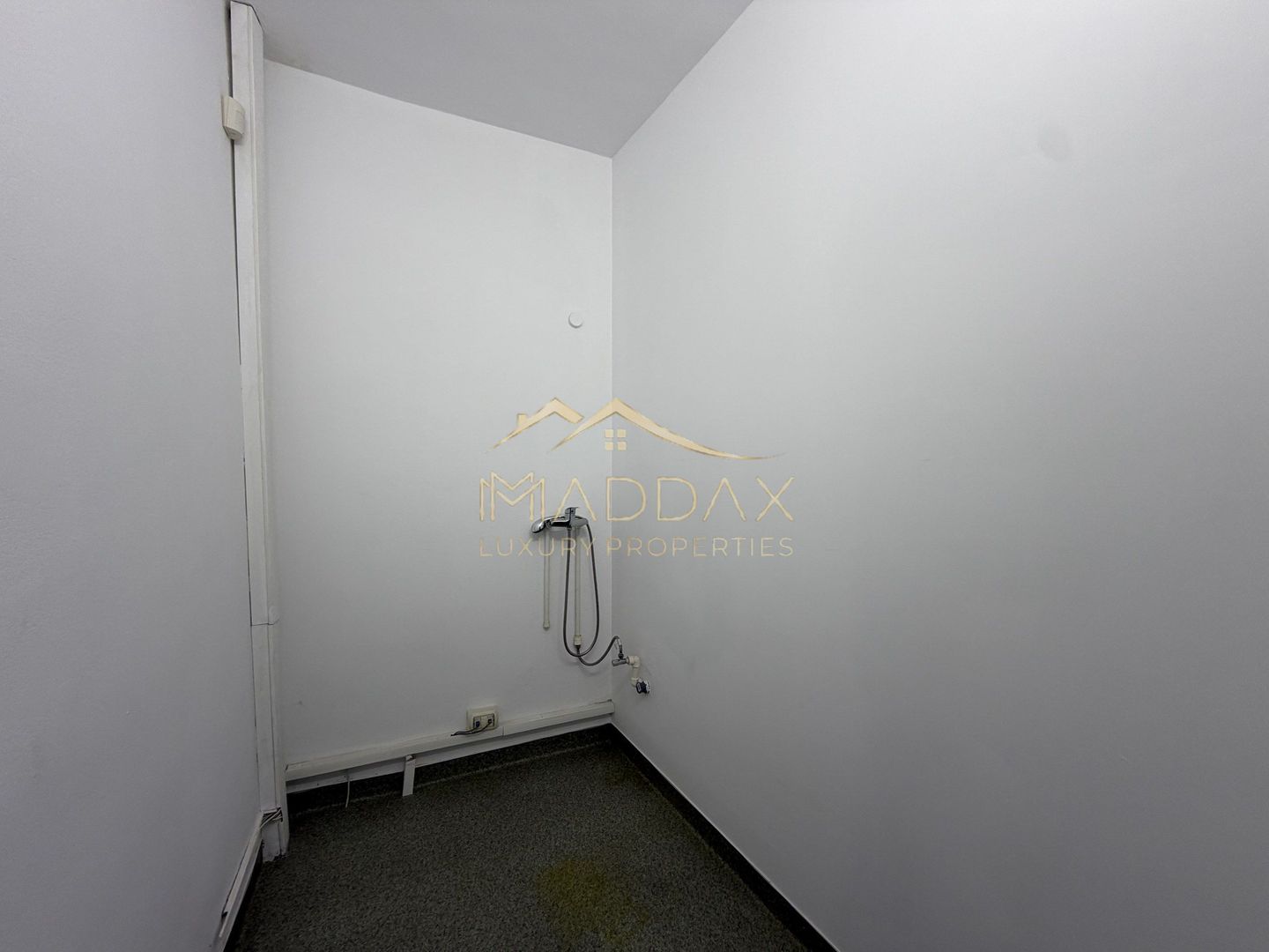 Clădire de birouri S+P+2E+M // 557 mp // Cotroceni - Poză 30