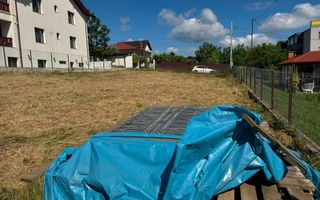 Teren intravilan de 700 mp în Valea Lupului, strada Petre Carp - Poză 4
