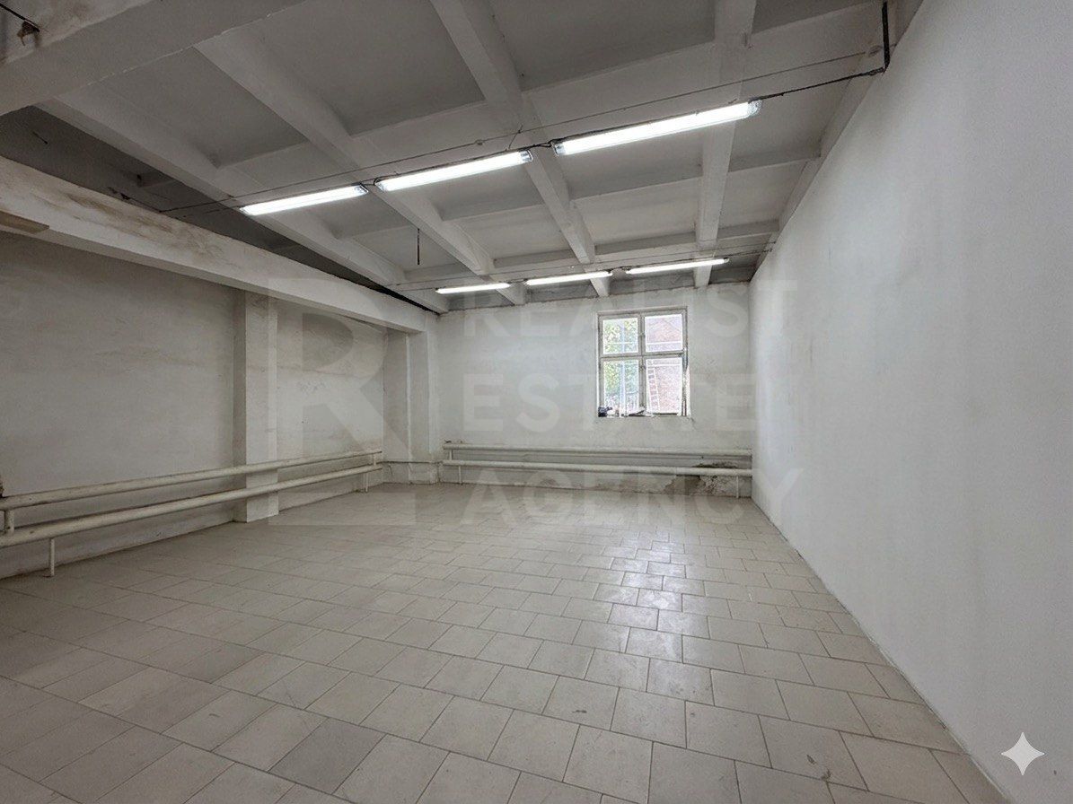 Chirie, spatiu industrial , 1500 mp, str. Calea Iesilor, Sculeni - Poză 3