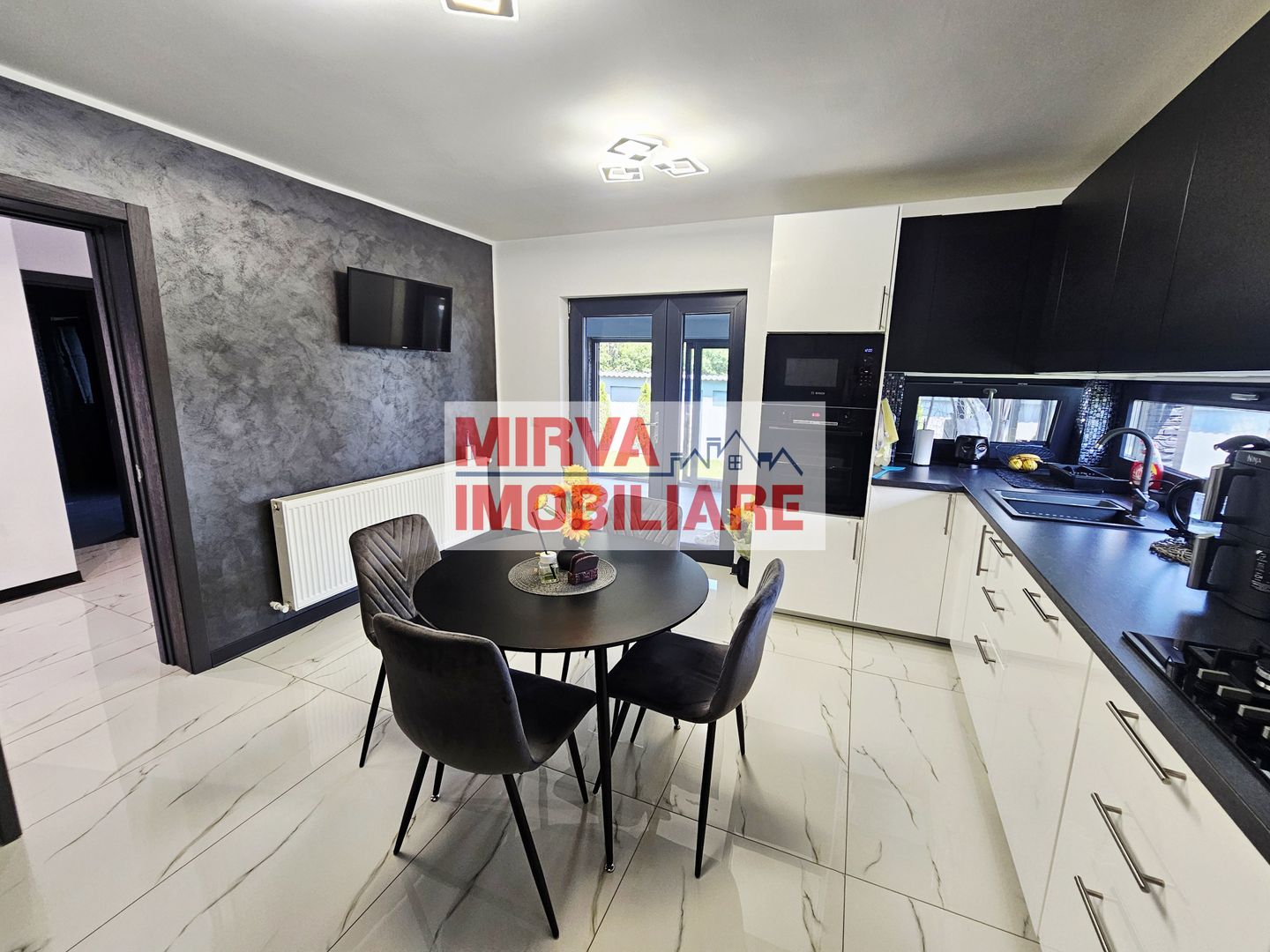 Vila moderna din Strejnicu – confort, natura și intimitate - Poză 13