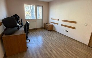 Apartament de vanzare 2 camere , etaj 1 - zona Piata Revolutiei - Poză 3