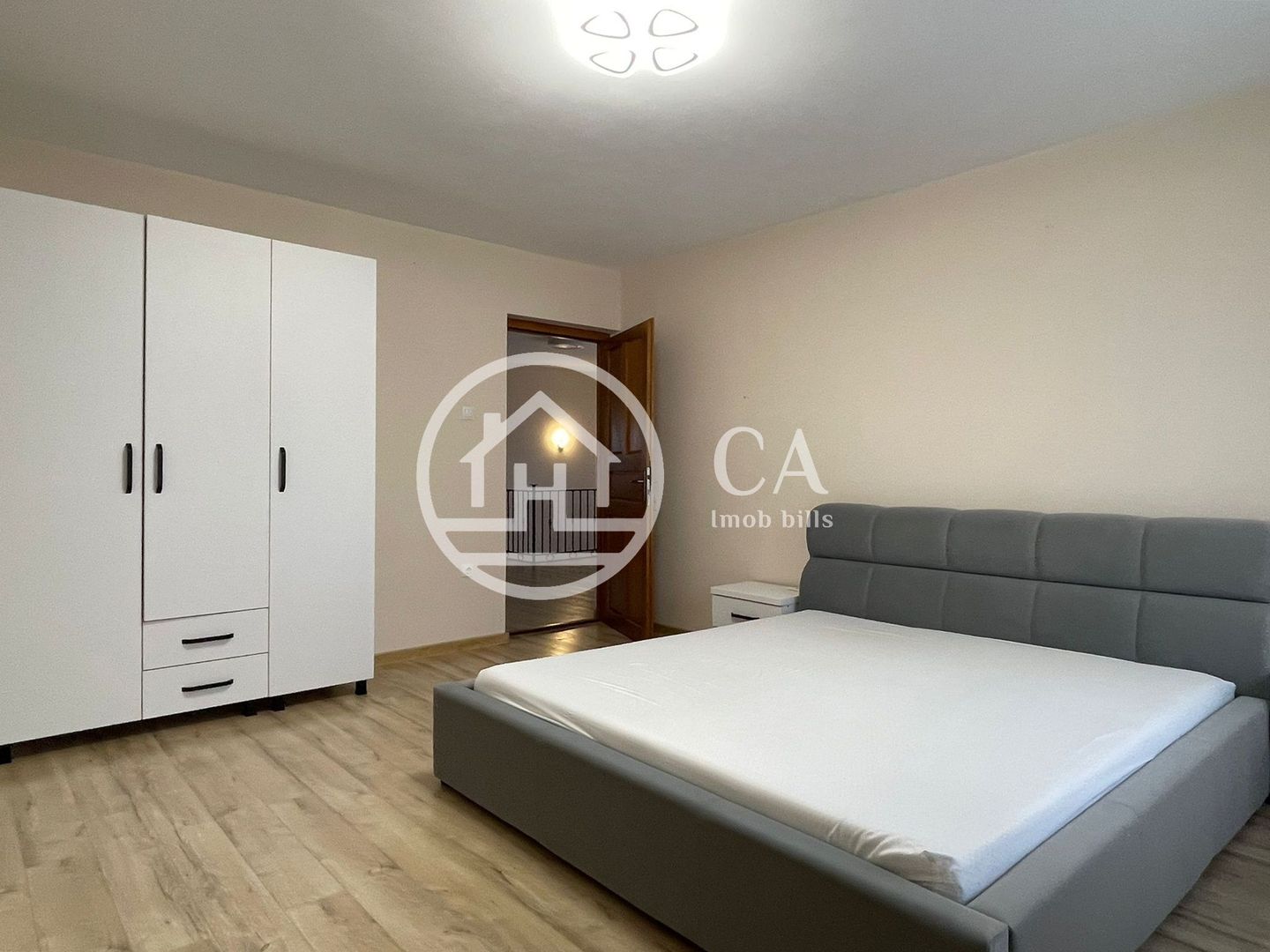 Casa de închiriat  Duplex cu 10 camere în Sanmartin, Oradea - Poză 27