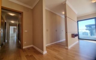 Vanzare penthouse cu view spectaculos in Complex Upground - Poză 16