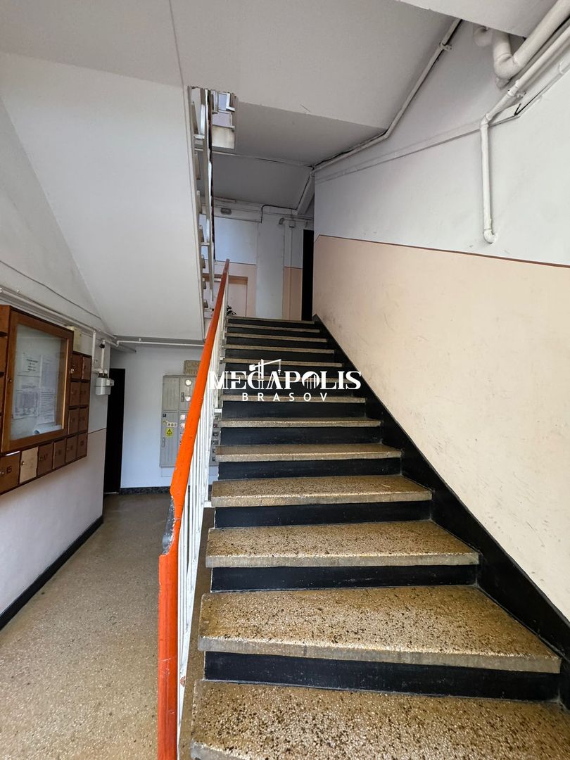 Apartament cu 3 camere Calea Bucuresti - Poză 12