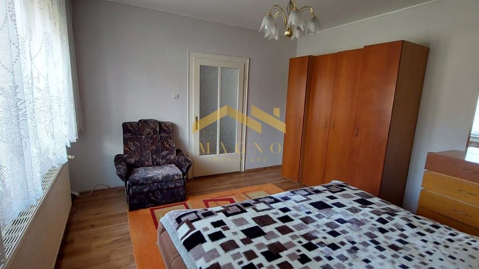 Casa de vanzare in Vladimirescu in zona primariei. - Poză 9