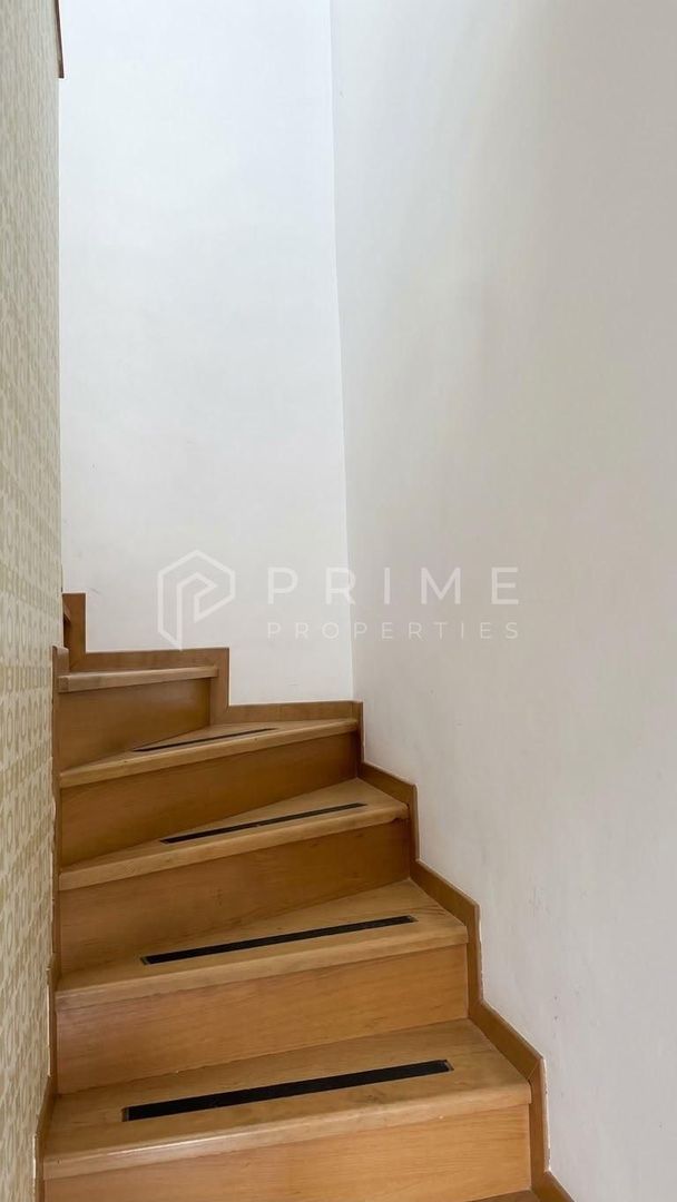 Apartament 2 camere si 2 bai Deosebit , Complet Renovat-zona Centrala - Poză 3