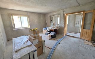 Spatiu birouri la casa, in curs de amenajare, 100 mp, Cetate - Poză 2