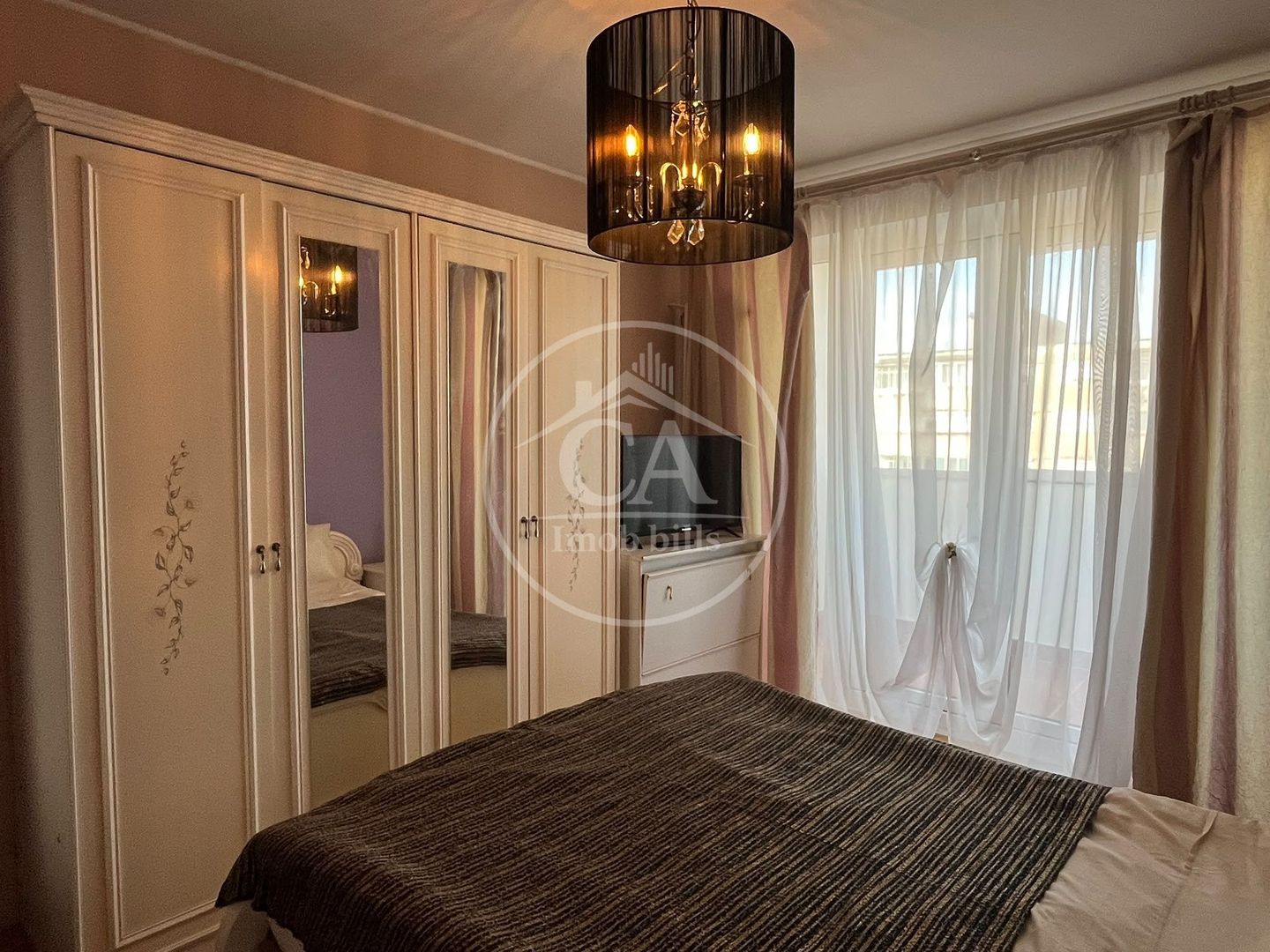 Apartament cu 3 camere de inchiriat în zona Dacia, Oradea - Poză 2