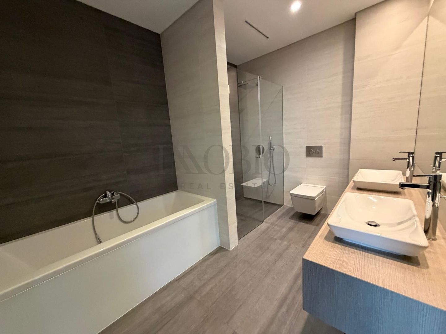 APARTAMENT PREMIUM CU 4 CAMERE ÎN PRIMĂVERII – ELEGANȚĂ si CONFORT - Poză 17