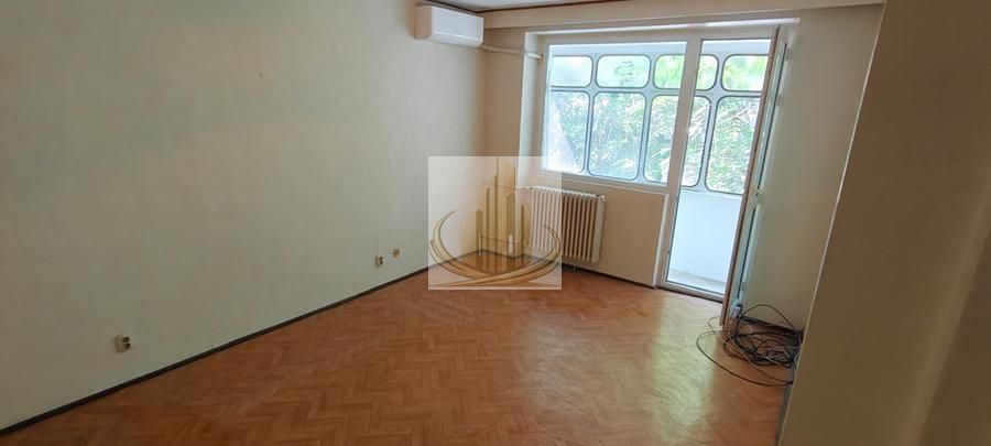 Vanzare apartament 3 camere decomandat Tineretului - Poză 1