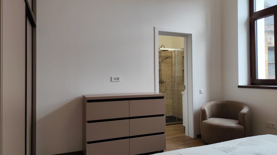 Vanzare | proprietate ultracentrala | studio + ap.2 camere | Oradea - Poză 16