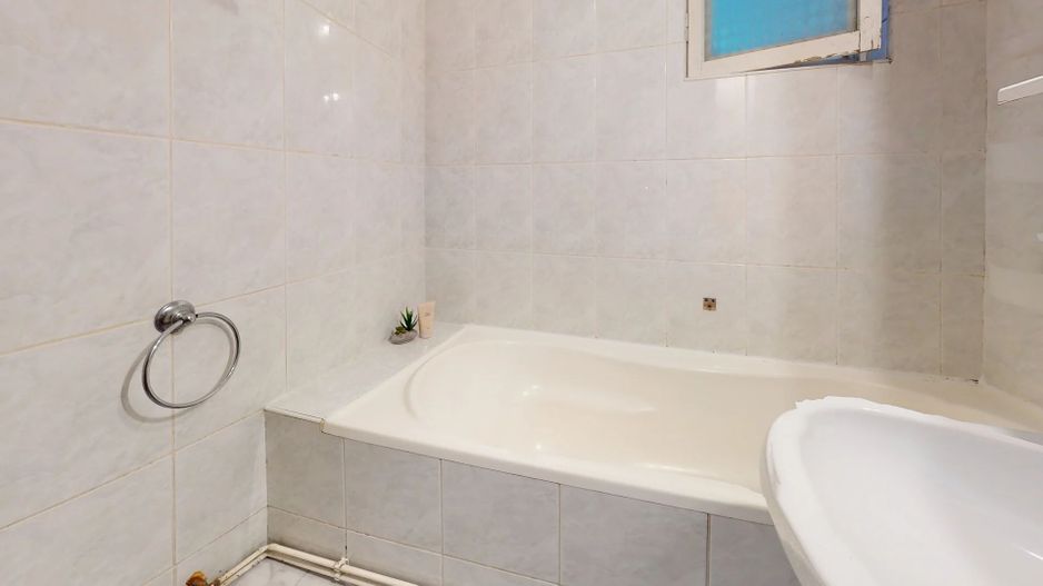 Apartament 3 camere zona Racadau - Poză 5