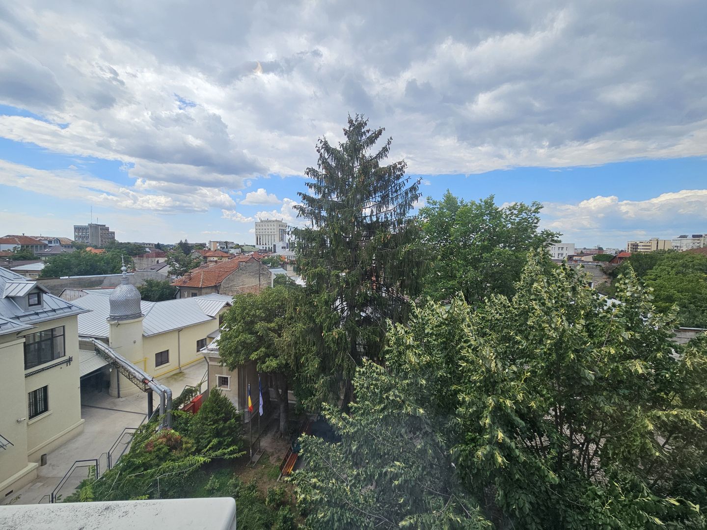 Apartament 2 camere de vanzare, Piața Victoriei centrala proprie - Poză 11