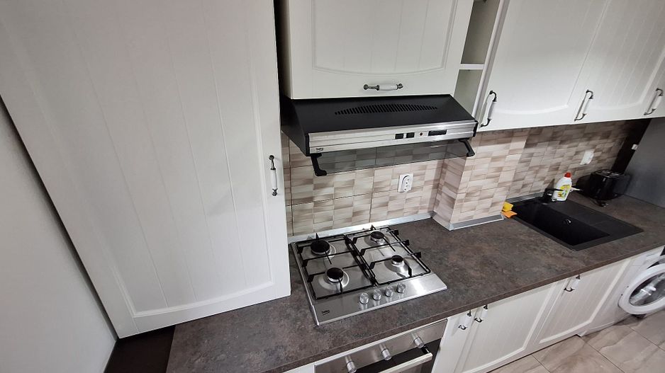 2 camere - DECOMANDAT - Mobilat SI Utilat - Parcare Subterana - Poză 9