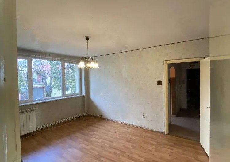 | Apartament cu 3 camere de vanzare | Cartierul Grigorescu | Etaj 1| - Poză 1