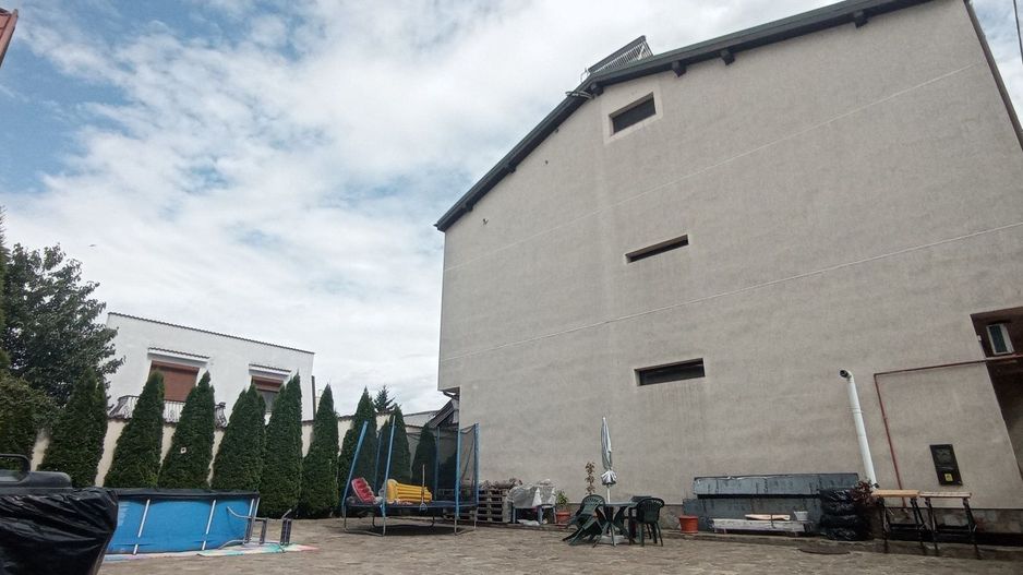 Casa unifamiliala pretabil sediu firma în cartierul  Vatra Luminoasa - Poză 3