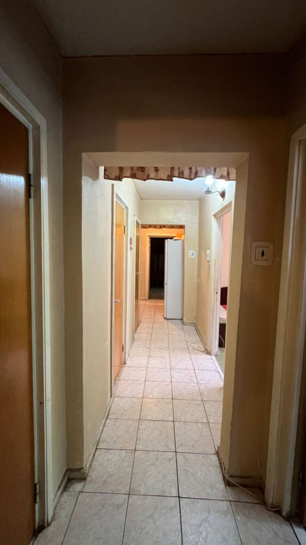Apartament 3 camere in bloc reabilitat necesita renovare Gorjului Paci - Poză 12