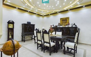 Vilă luxoasă cu o casă de oaspeți în Serbia - Poză 7