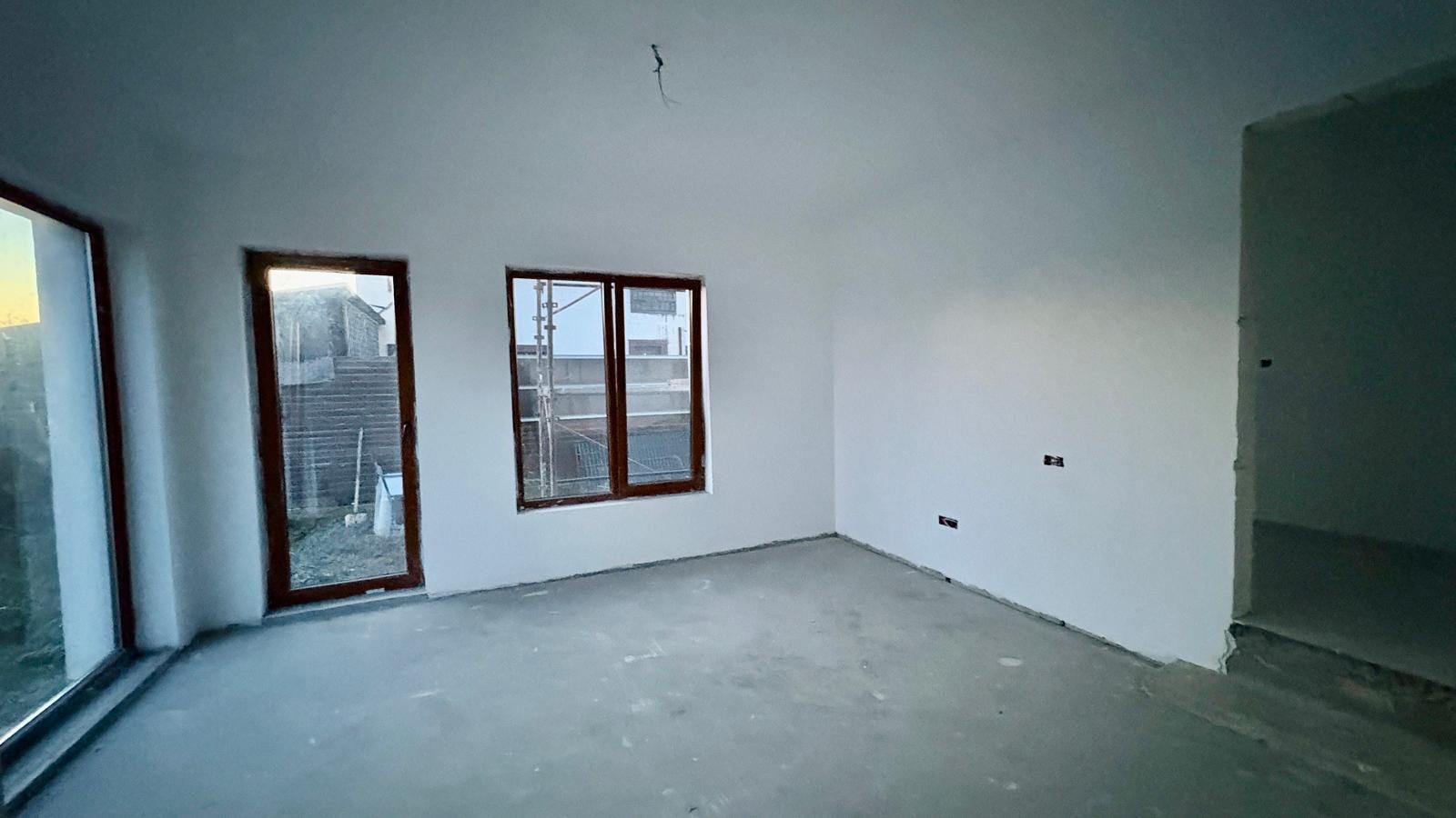 Casa duplex cu 2 locuri de parcare - Poză 10