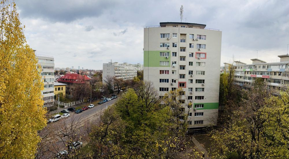Apartament 3 camere | metrou 1 MAI | Mihalache | bloc anvelopat - Poză 1