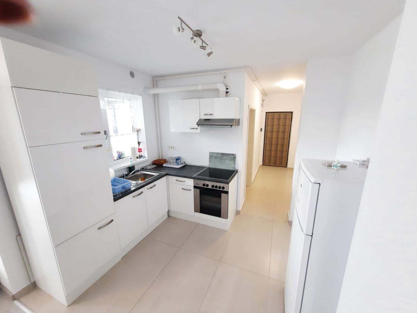 Apartament 3 camere bloc nou - Poză 2