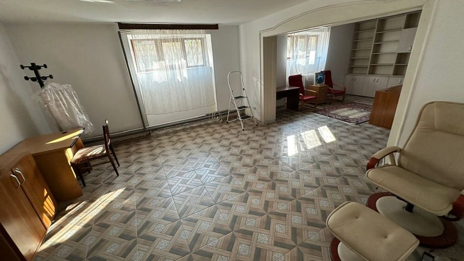 Casa in zona CENTRALA -  Take Ionescu - Poză 31