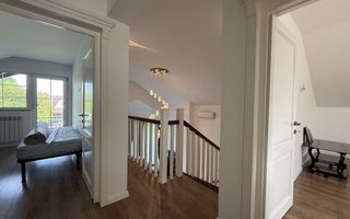Casă de vânzare în Holboca, zonă centrală, lângă primărie - Poză 6