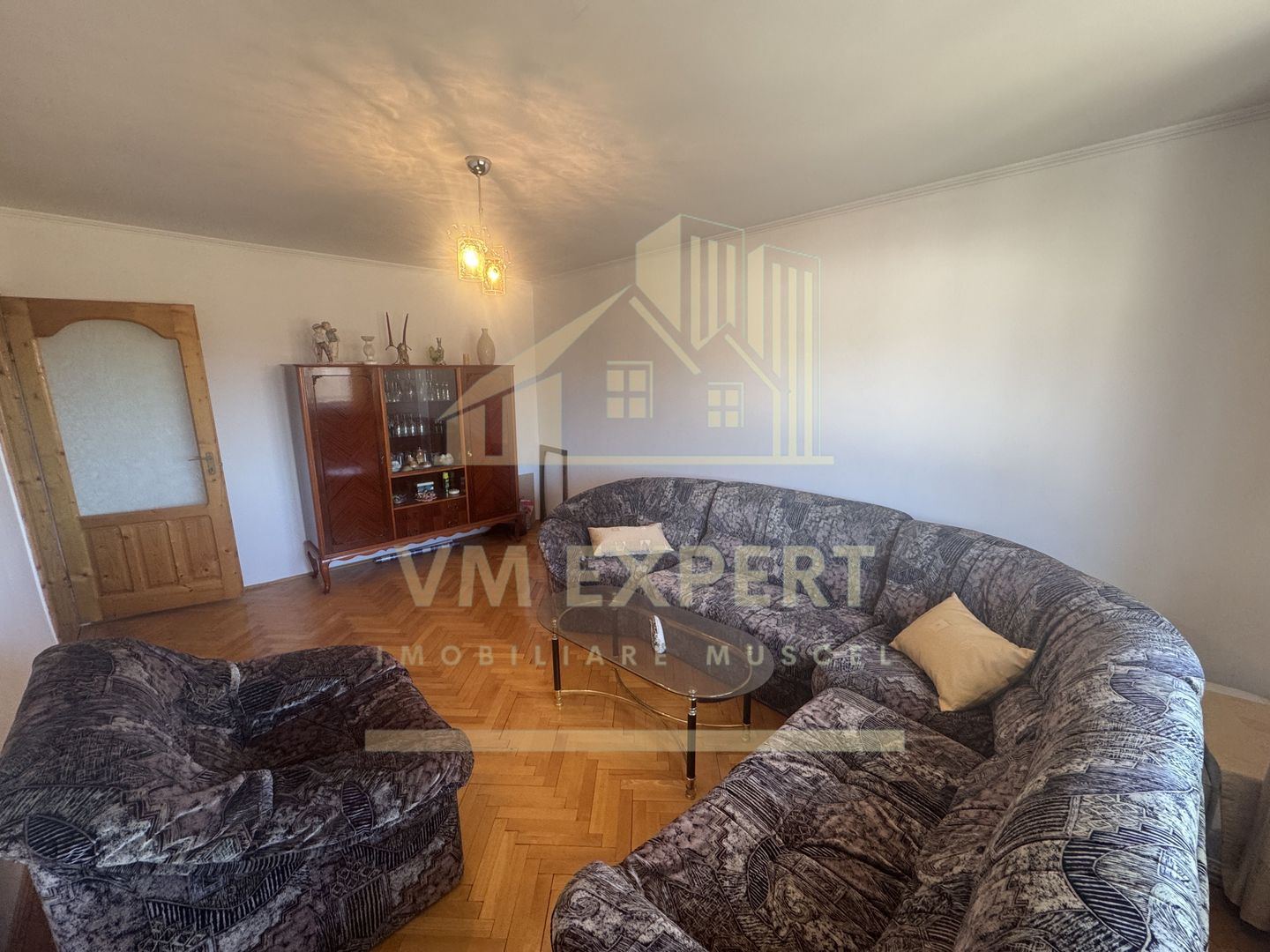 APARTAMENT 3 CAMERE ETAJ 4 GRUI CAMPULUNG - Poză 2