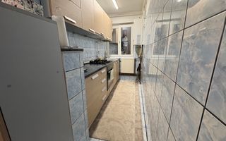 Apartament cu 3 camere in zona Soarelui - Poză 7