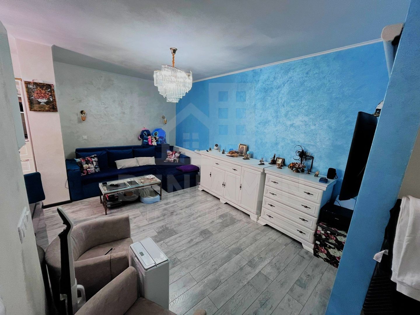 Apartament-Bloc-Nou-Parcare-Curte-Proprie-45mp-Mobilat-Utilat-Liber - Poză 1