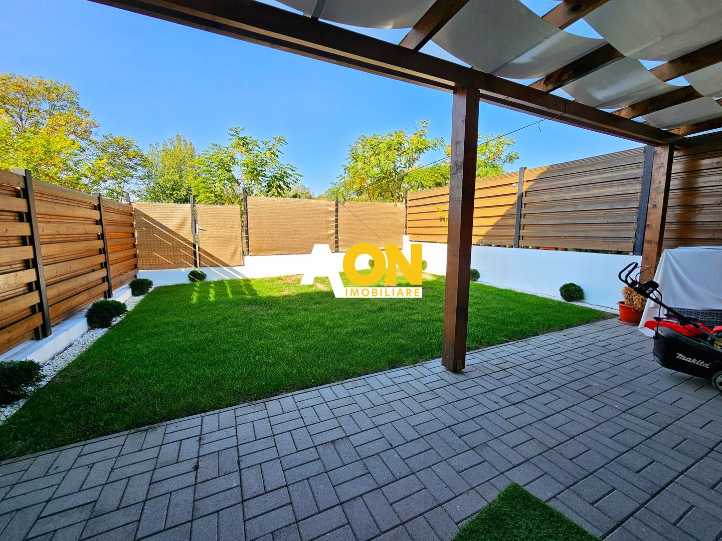 Casa tip insiruit, 4 camere, 3 bai, mobilata, utilata, 230 mp teren - Poză 2