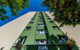 Apartament cu 2 camere, în Podgoria | Eficient termic și luminos - Poză 1
