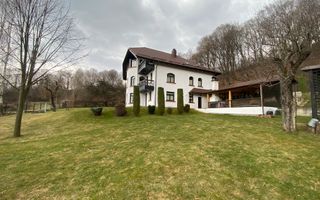 VILA 8 CAMERE, TEREN 1294 MP + 2712 MP PADURE, CAMPULUNG - Poză 2