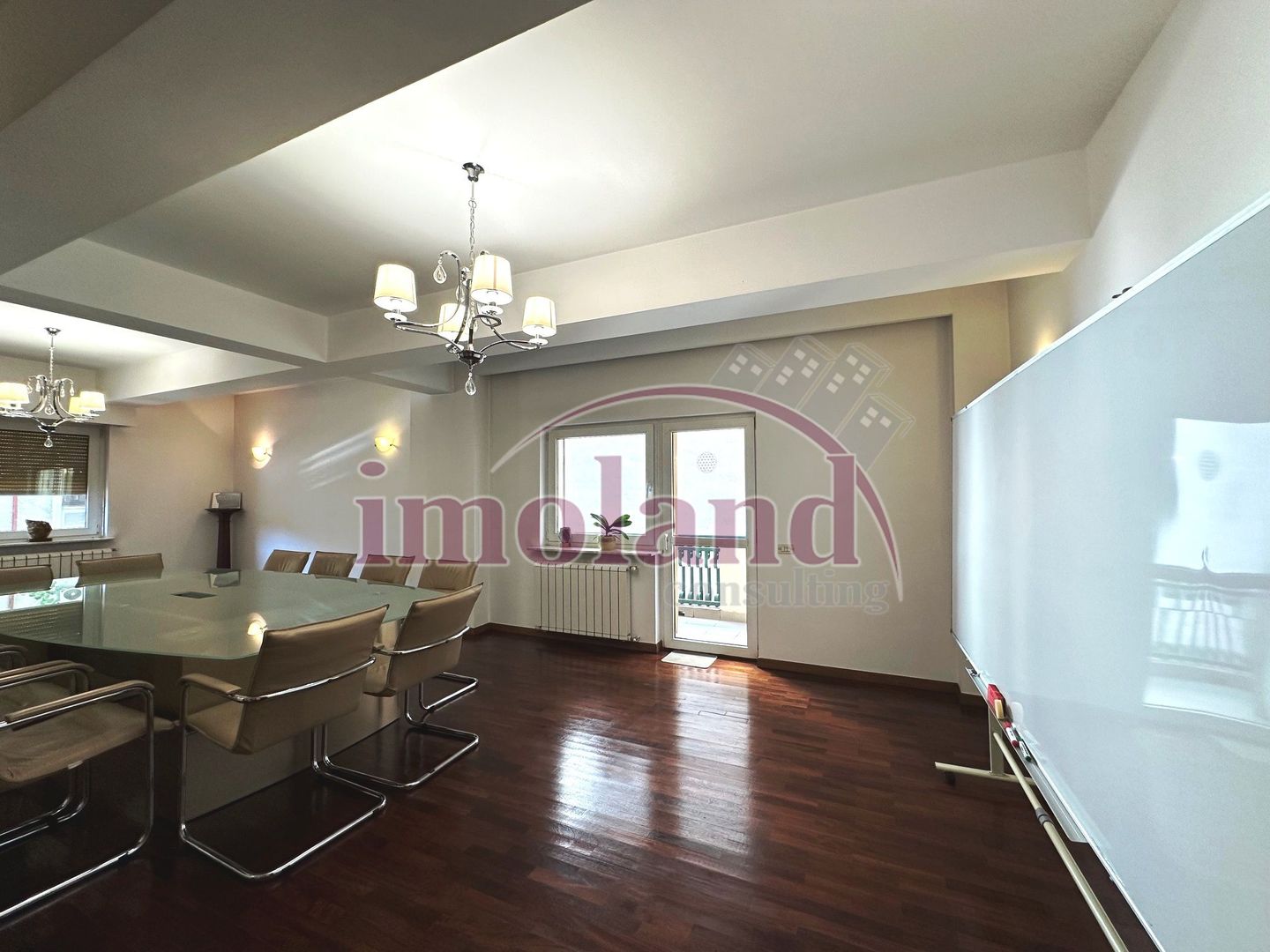 Inchiriere apartament - 4 camere - rezidential/birou - Primaverii - Poză 7
