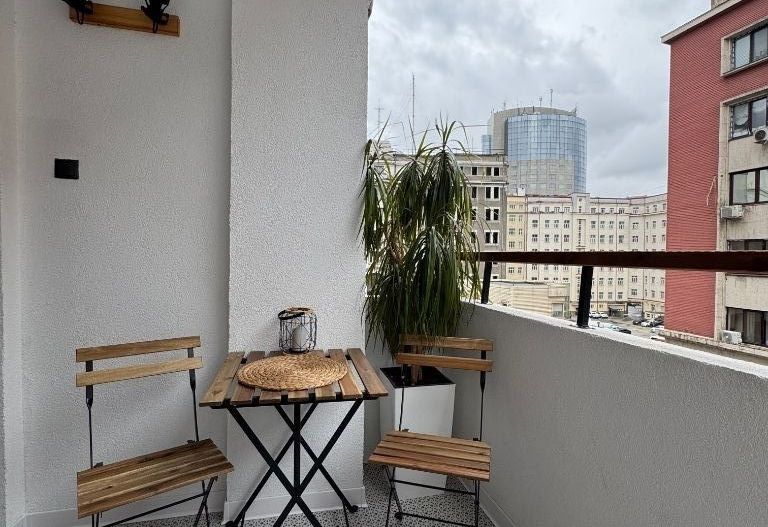Apartament ultracentral 3 camere proaspat renovat - Poză 8