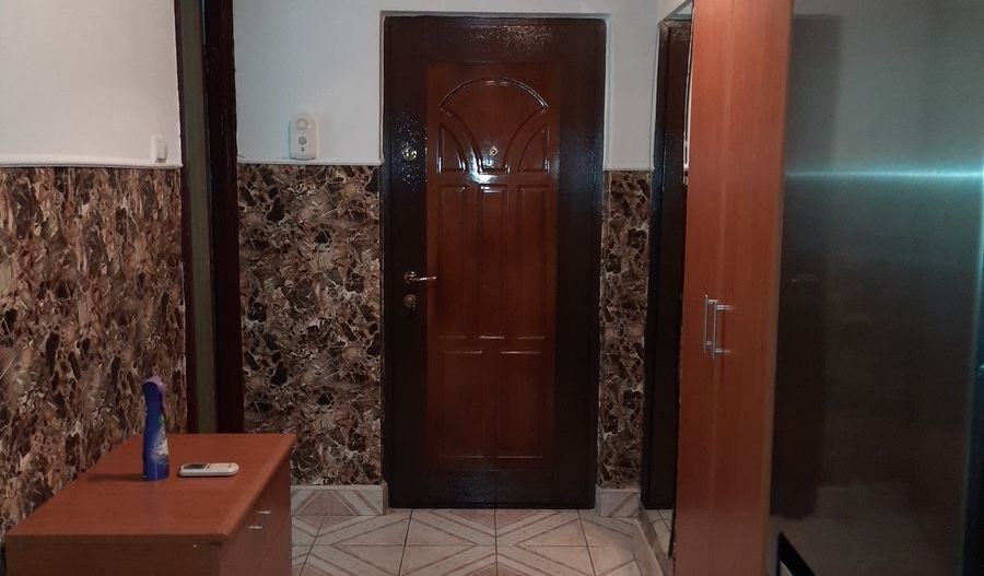 Garsoniera spațioasă in Titan, bloc 1983 - Poză 6