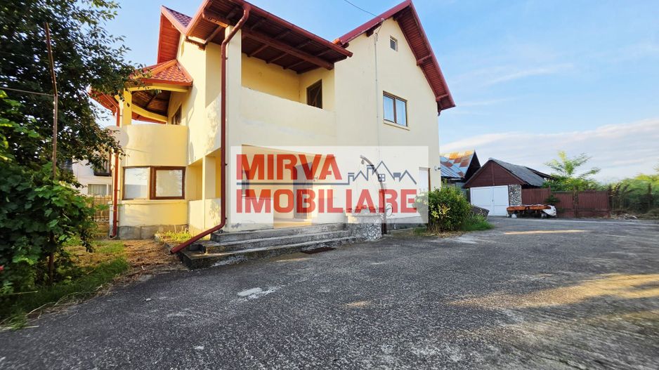 Casă 5 camere + teren generos 1700 mp – Ariceștii Rahtivani - Poză 1